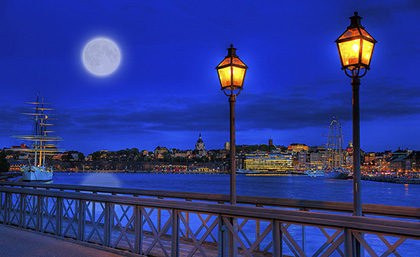 The Stockholm skyline is prettiest by night.