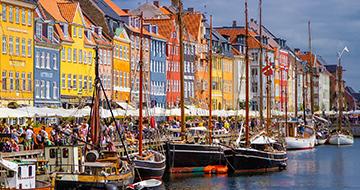 nyhavn copenhagen denmark